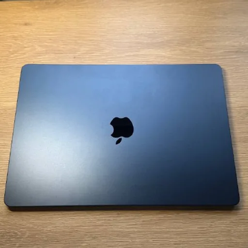 MacBook Air 15″ M3, 8/256 ГБ