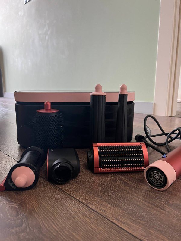 Стайлер Dyson с насадками 2