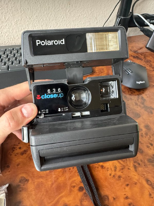 Polaroid 636 close up камера с 5 картриджами 2