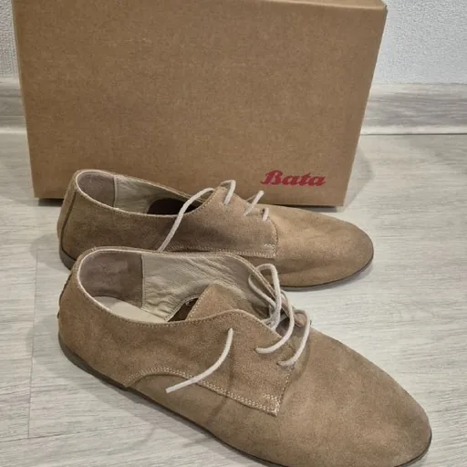 Женские замшевые туфли Bata