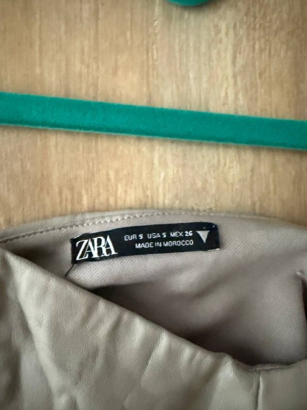 футболка Zara M, платье Zara S, купальник Etam M, рубашка хлопок, топ экокожа Zara, пальто Mango S 9