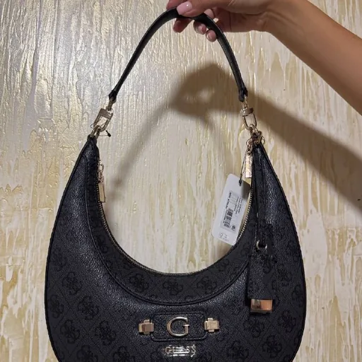 Сумочка Guess