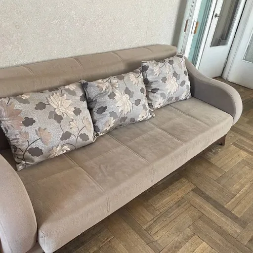 Раскладывающийся диван