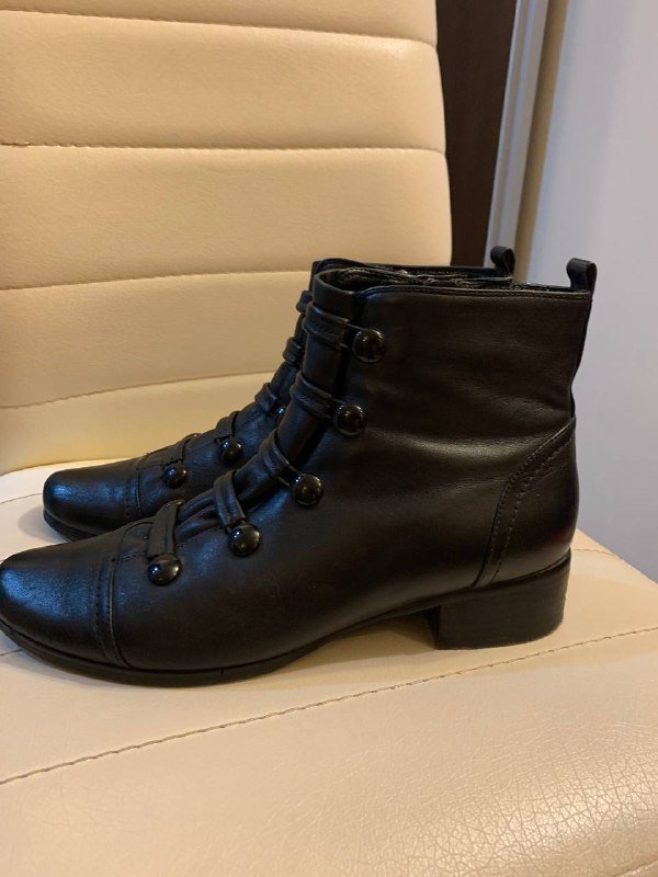 Женские кожаные ботинки размер 39 4