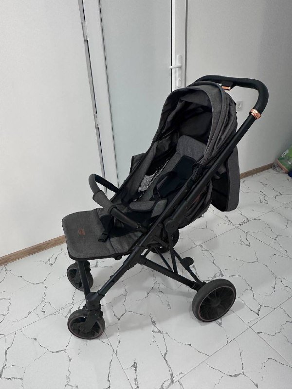 Прогулочная коляска 4