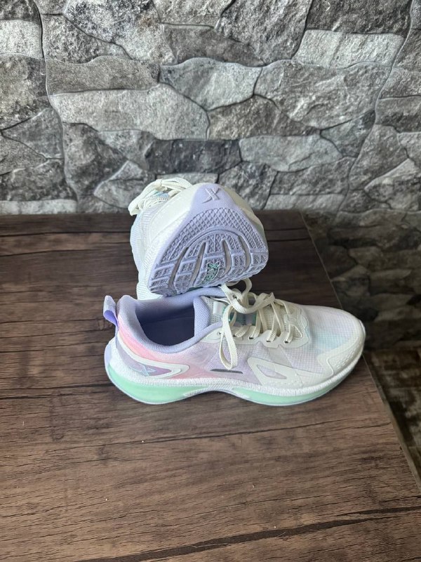 Кроссовки Xtep размер 40 белый с пастельными акцентами 4