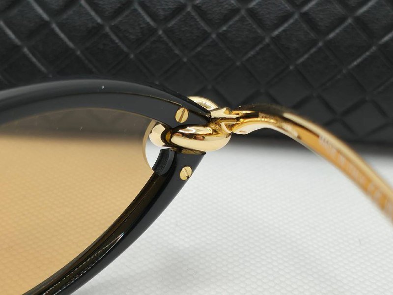 Bottega sunglasses with case 4
