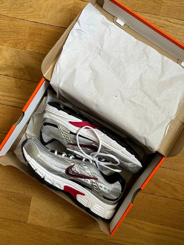 кроссовки Nike Initiator 43 размер 2