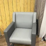 Офисный стол, журнальный столик, кресло, стул, часы, картины 3