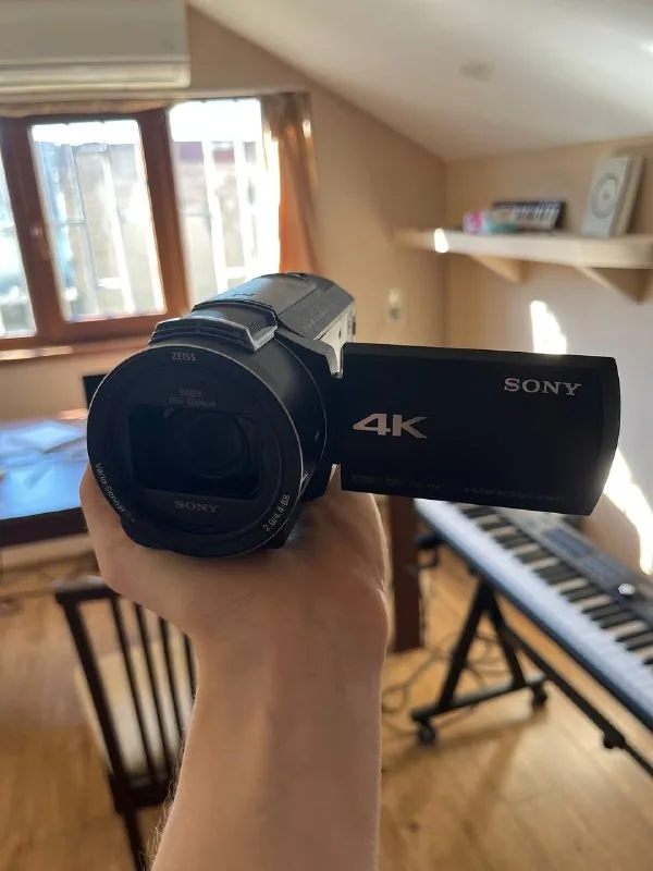 Видеокамера Sony FDR-AX43 4K 1
