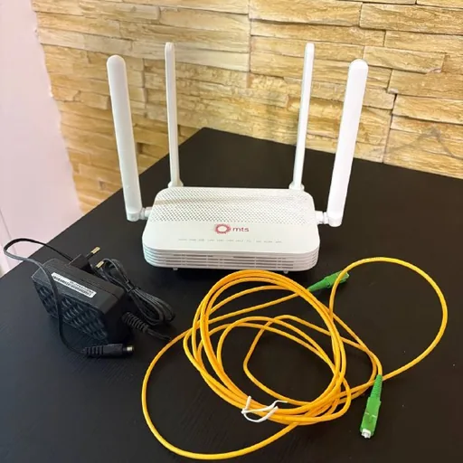Huawei OptiXstar HG8145X6-6Te WiFi роутер