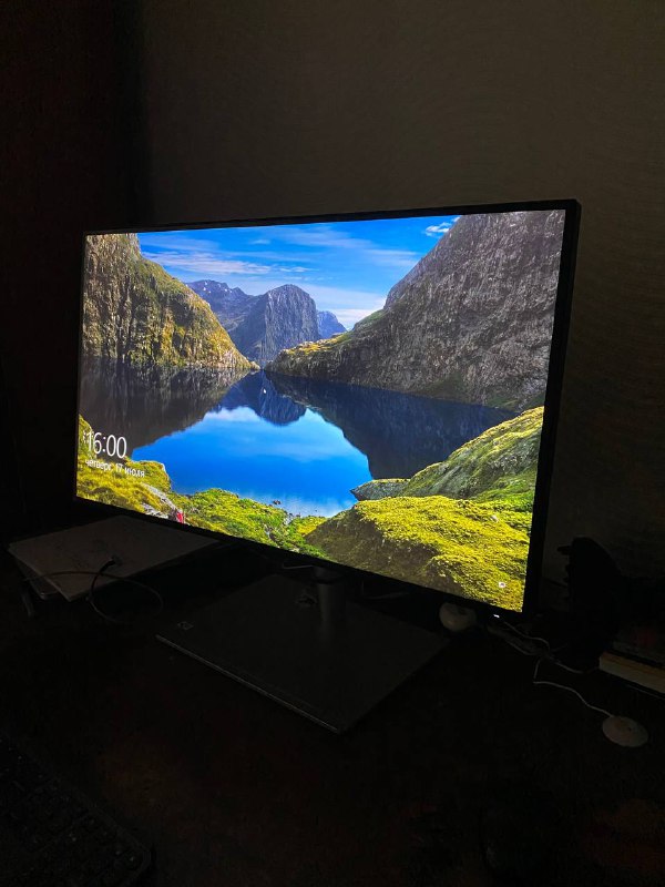 Компьютер, монитор ASUS ProArt PA27AC, клавиатура Logi 3