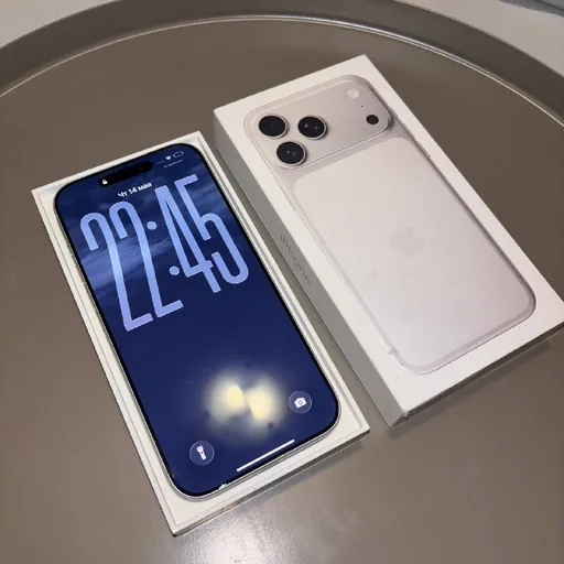 iPhone 17 pro max Silver 256gb