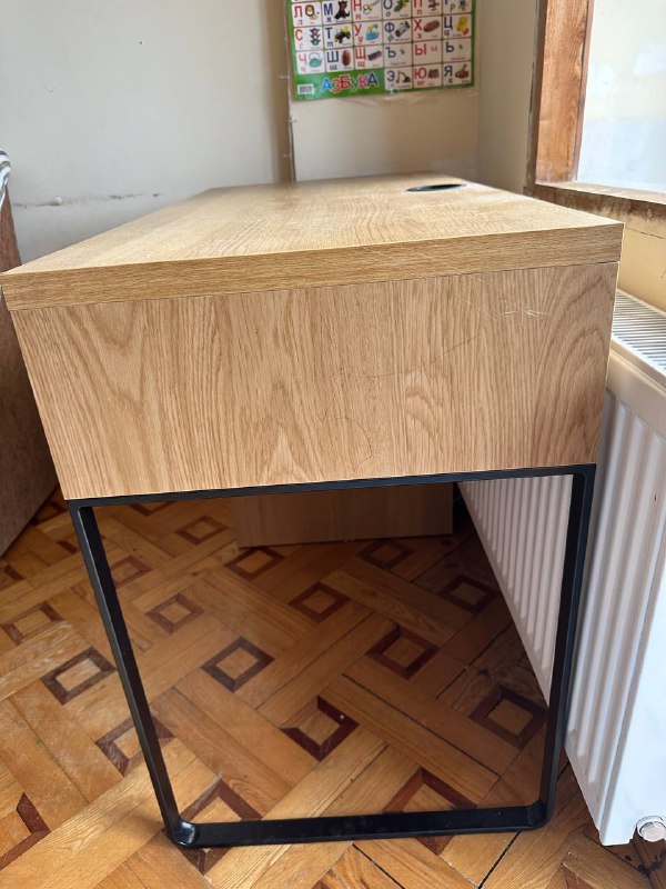 Стол IKEA MICKE 2