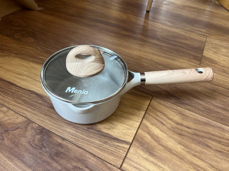 Сотейник с крышкой новый