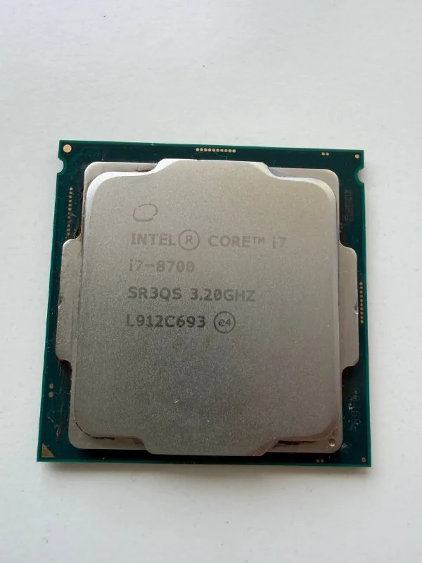 Intel Core i7-8700, Kingston DDR4 16GB 1