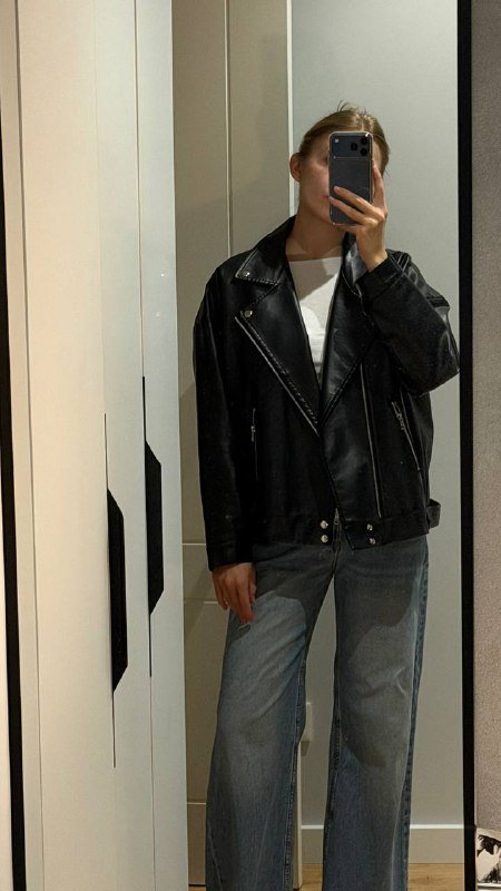 Куртка косуха, брюки черные, пиджак в клетку, зеленая кофта, брюки со стразами 1