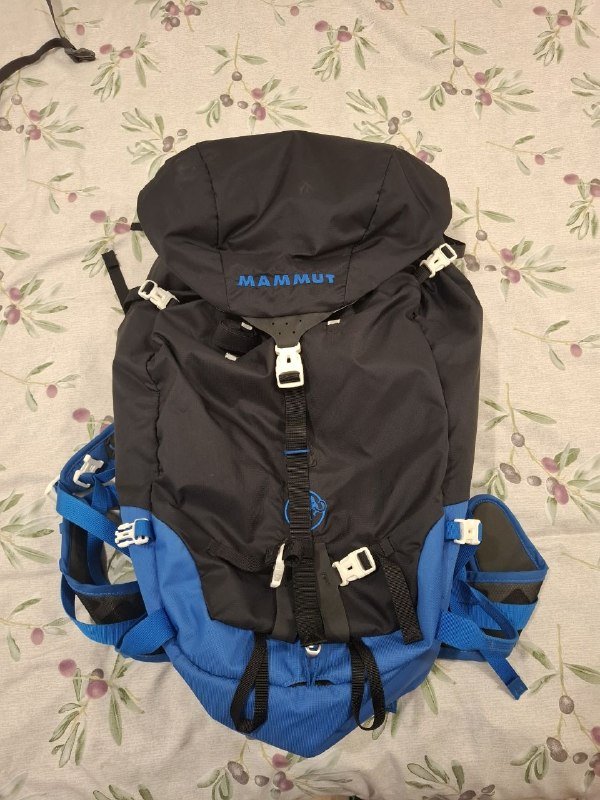 Палатка The North Face Homestead Domey 3, Рюкзак Mammut Trion Light 38+L, Рюкзак High Peak Kilimanjaro 50, Спальный мешок High Peak Hyperion I M, Трекинговые палки Rover 4