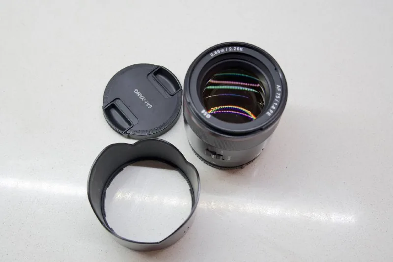 Объектив Samyang AF 75mm f/1.8 FE для Sony E
