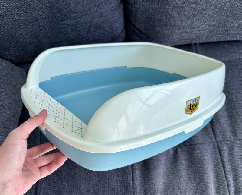 Лоток для кота, когтеточка