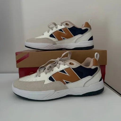 New Balance кроссовки