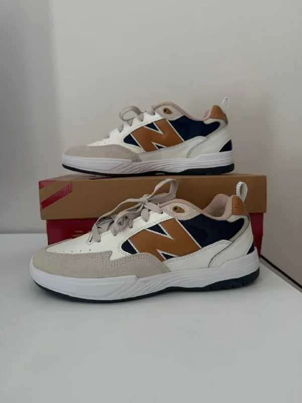 New Balance кроссовки 1