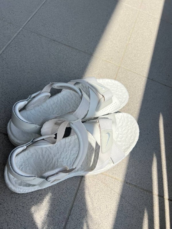 Сандали Nike белые мужские 27 см 2