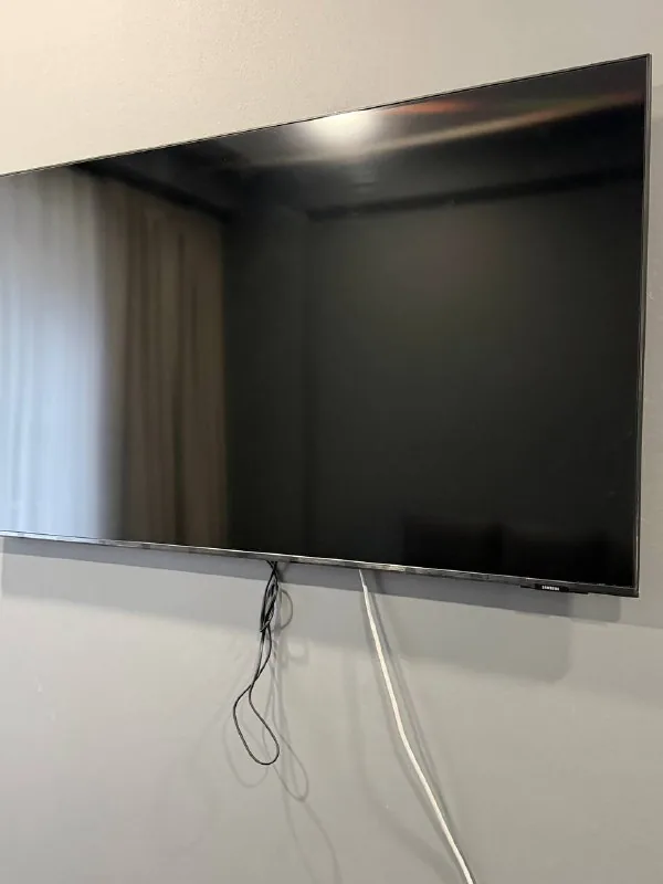 Samsung Crystal UHD Smart TV 55 1