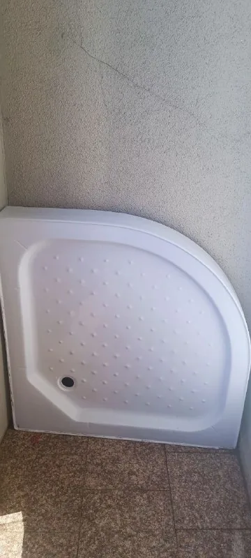 Душевой поддон 90×90