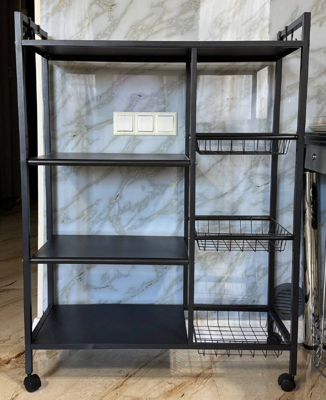 Металлический стеллаж на колёсах