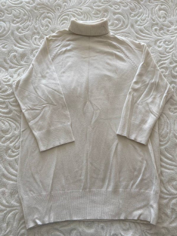 Коралловое платье, Белый свитер без дефектов 3