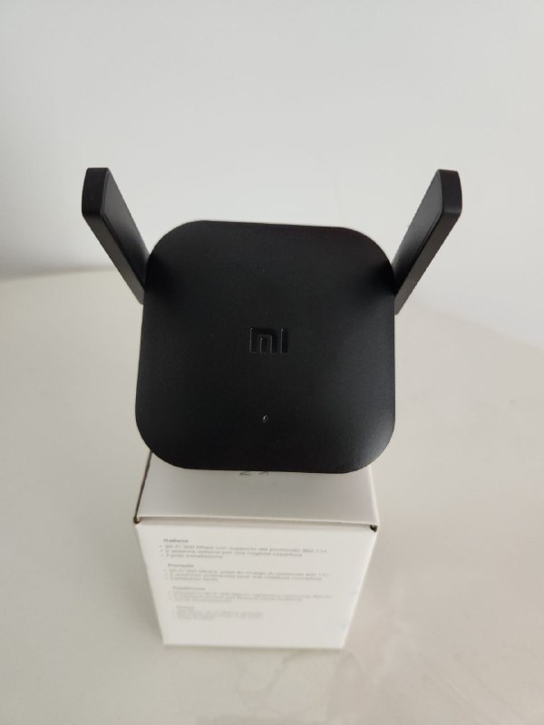 Усилитель сигнала Wi-Fi Xiaomi MI Wi-Fi Range Extender Pro
