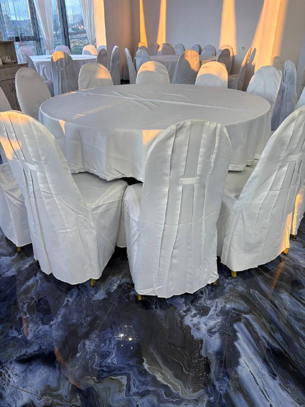 Стулья, стол