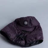 Фиолетовая шапка-капор Stone Island 3
