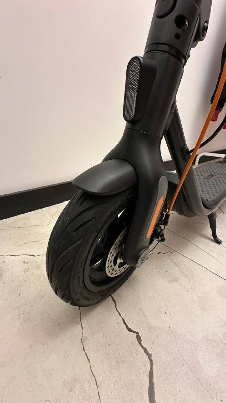 Segway Ninebot Kickscooter F2 Plus 2