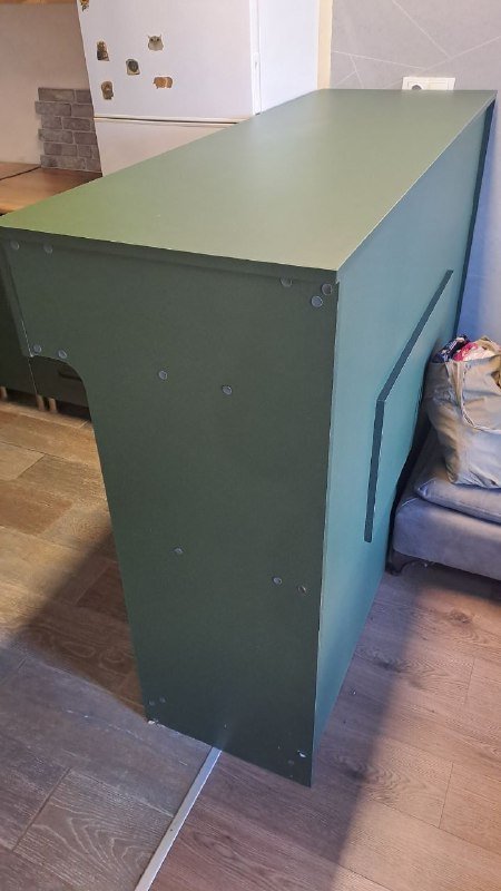 Стол, два дивана, пуф, кровать с матрасом, комод-бар 10