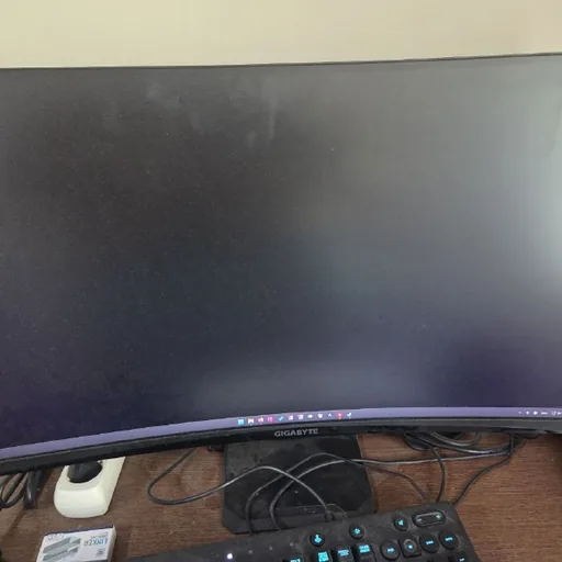 Монитор GIGABYTE GS27QCA QHD 165Hz изогнутый