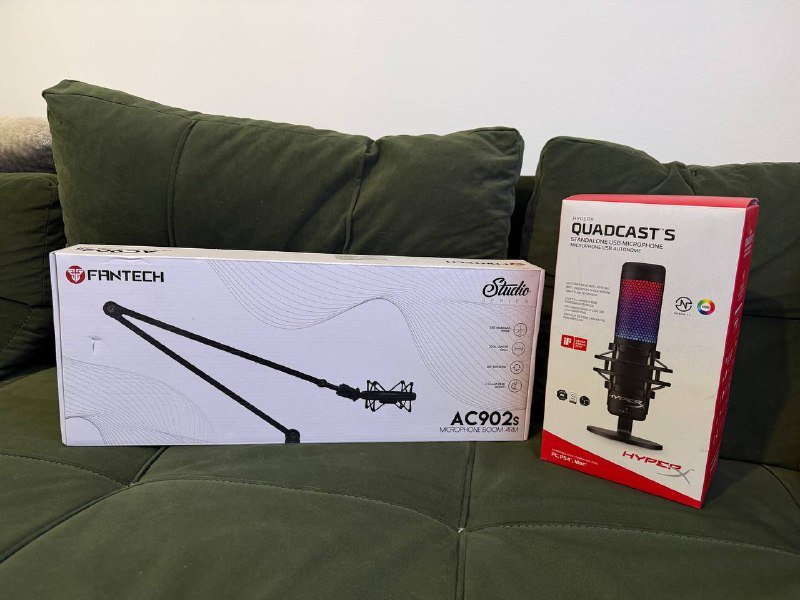 Микрофон HyperX QuadCast S RGB, стойка Fantech AC902S