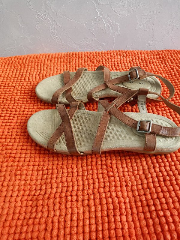 Оригинальные сандали 40-41.5 2