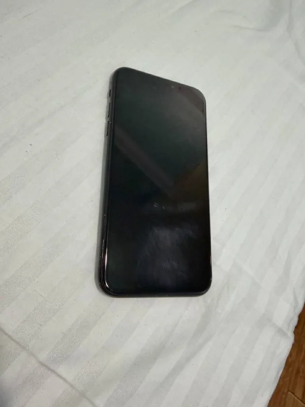 iPhone XR 1