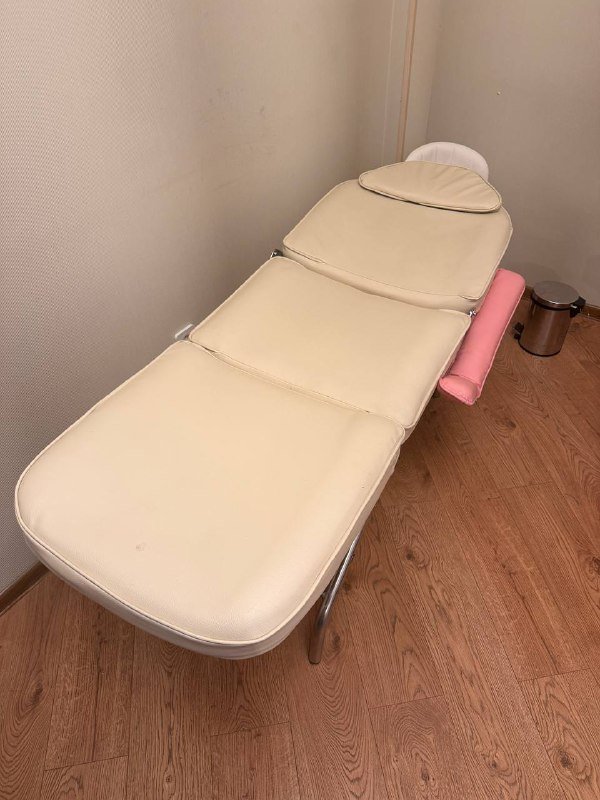 Кушетка, стул, манекен, расходники для ламинирования