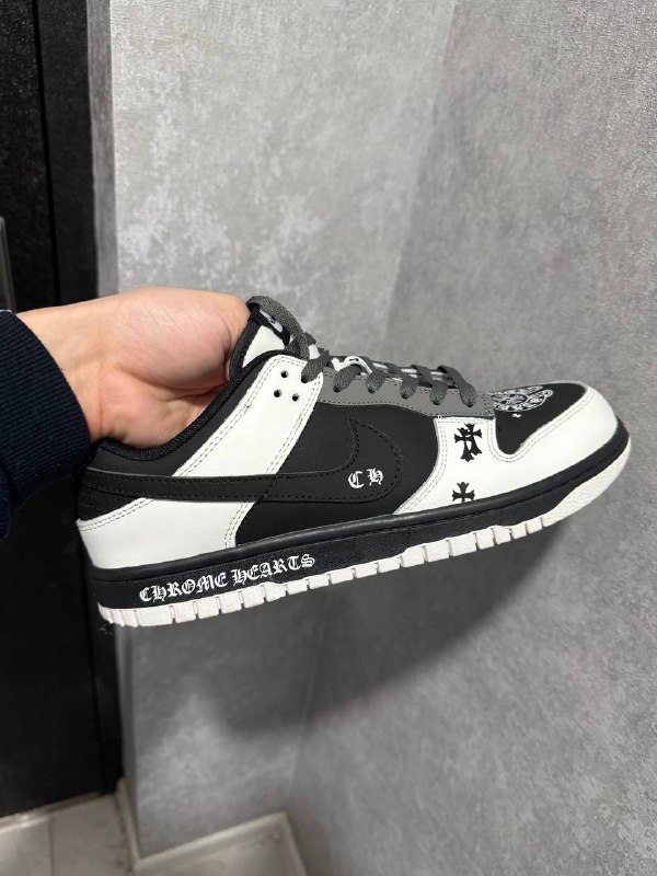 Clean odorless shoes size 43-44 2