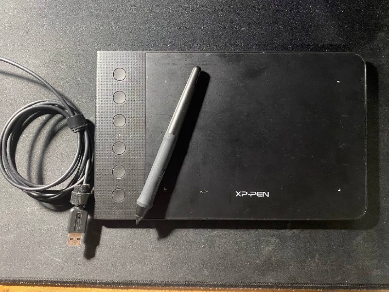 Red Dead Redemption Nintendo switch, Sony A6300 camera, Tamron 17-70 lens, Laofah RGB light, powerbank, smartphone holder, ND filter, XP Pen tablet, FPV-set, Apple iPad 4, Xiaomi amplifier 8