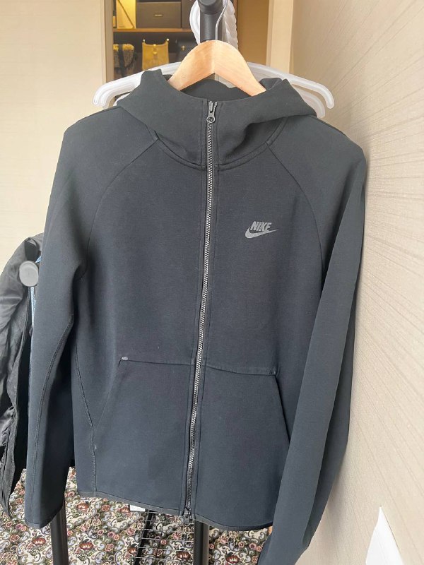 Жакет с капюшоном NIKE размер M