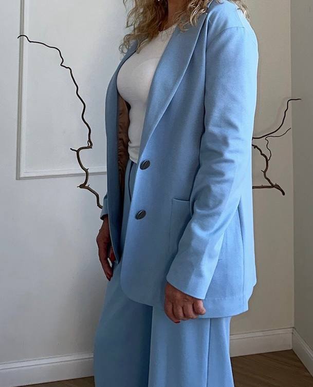 Классический голубой костюм 2