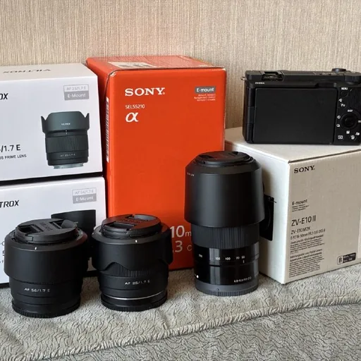 Sony ZV-E10 Mark II, 55-210mm, Viltrox 25mm, Viltrox 56mm