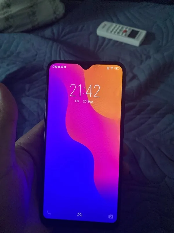 Смартфон Vivo 1