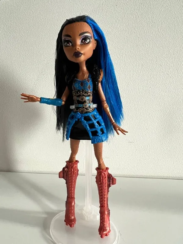 Monster High Robecca кукла 1