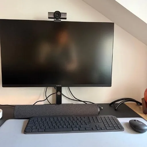 Xiaomi 4K Monitor A27Ui 27", колонка, коврик