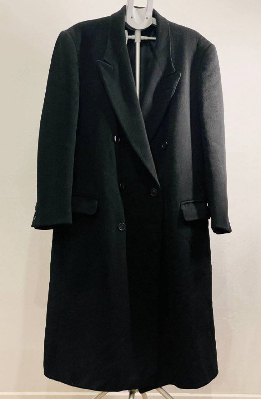 Мужские и женские европейские пальто